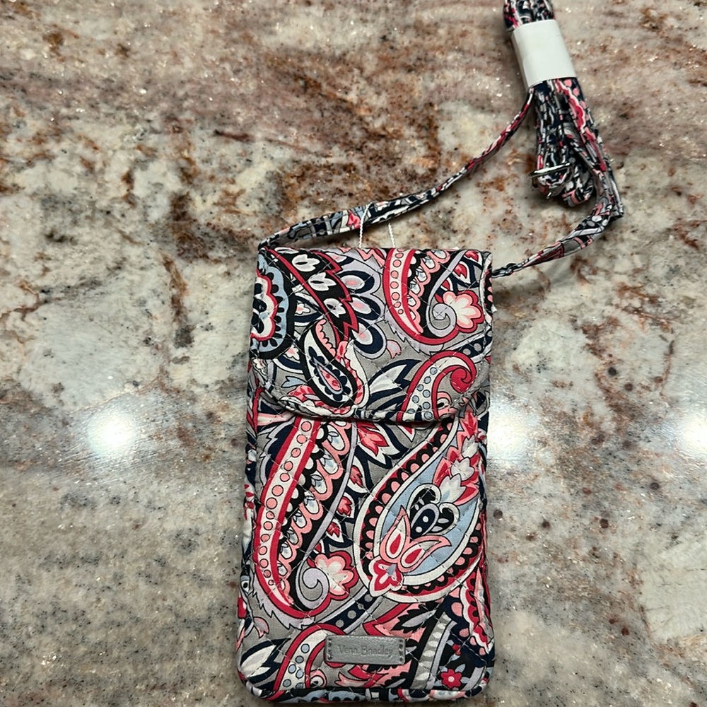 Vera Bradley NWTs Carson Cellphone Crossbody Gramercy Paisley